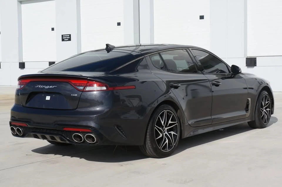 2023 Kia Stinger - Image 12 of 19