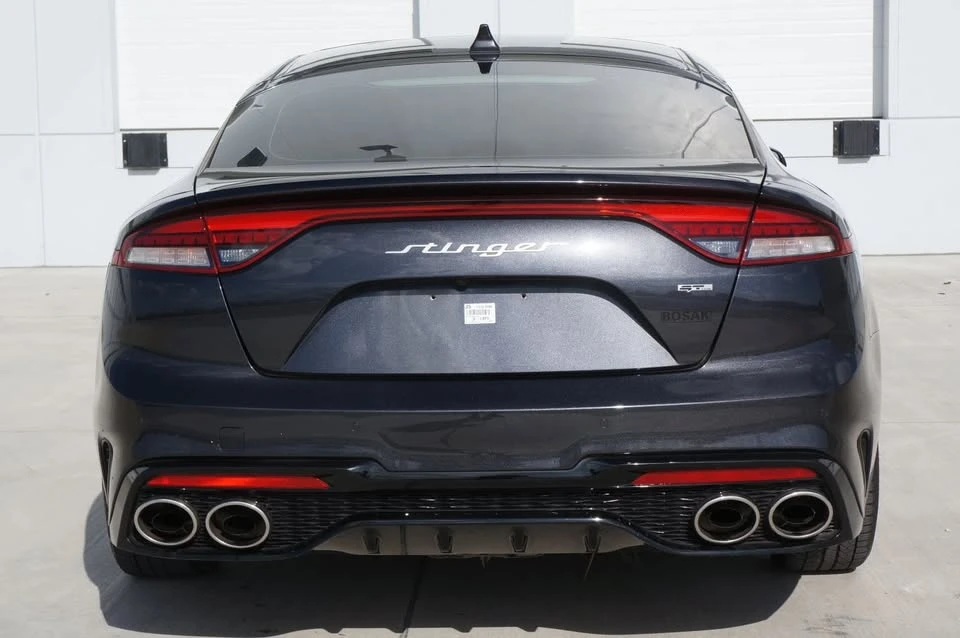 2023 Kia Stinger - Image 10 of 19