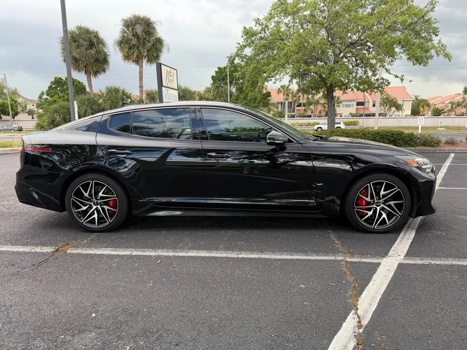 2023 Kia Stinger - Image 6 of 18
