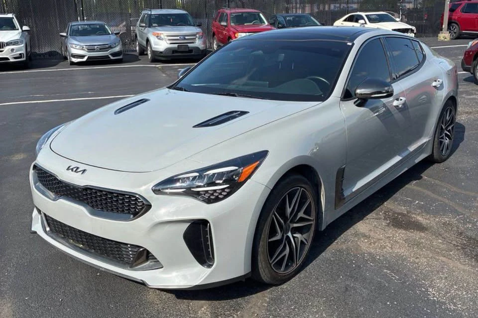 2023 Kia Stinger - Image 4 of 4