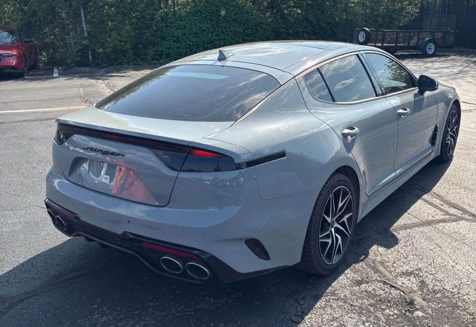 2023 Kia Stinger - Image 2 of 6