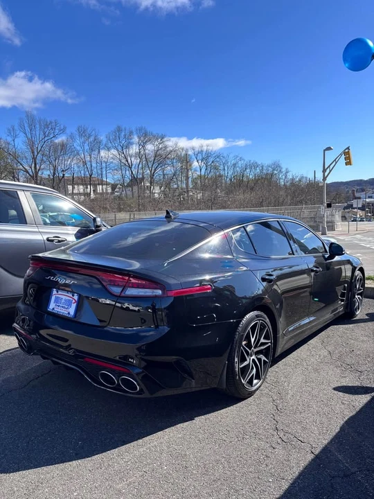 2023 Kia Stinger - Image 3 of 8