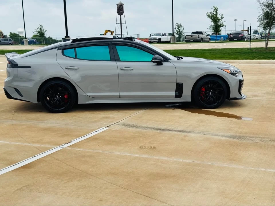 2023 Kia Stinger - Image 9 of 21