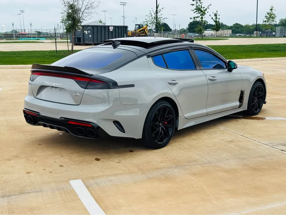 2023 Kia Stinger - Image 4 of 21