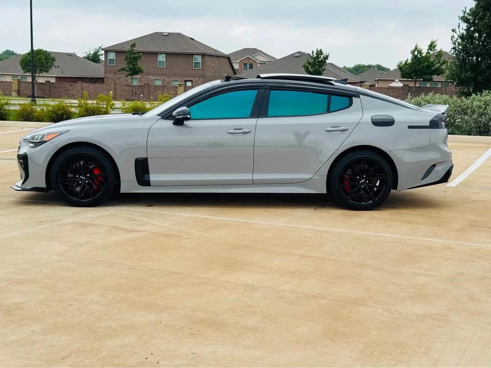 2023 Kia Stinger - Image 8 of 21