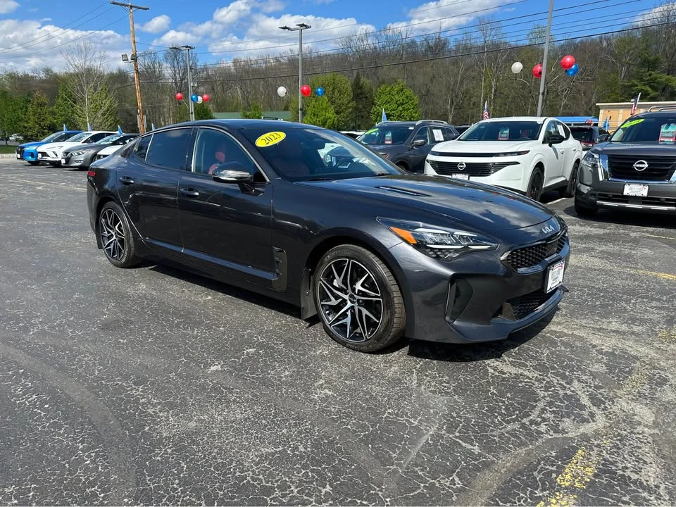 2023 Kia Stinger - Image 7 of 14
