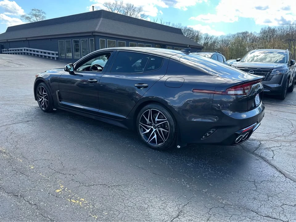 2023 Kia Stinger - Image 3 of 14
