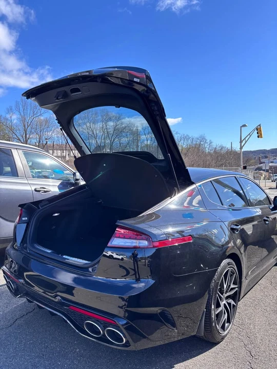 2023 Kia Stinger - Image 8 of 8