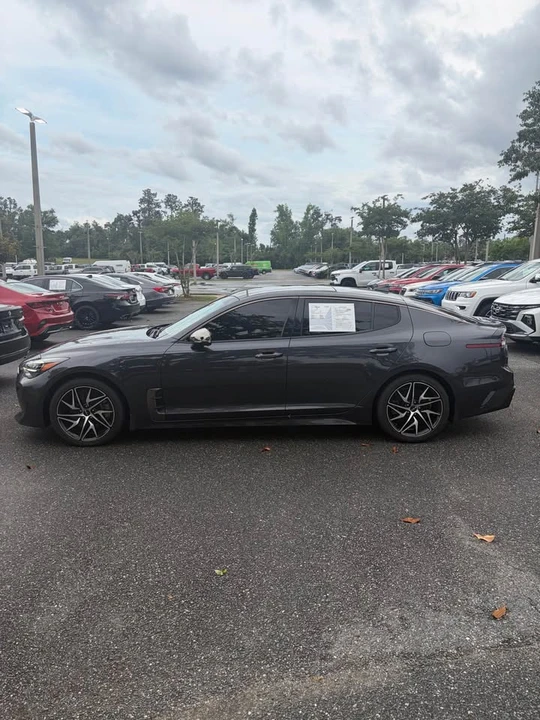 2023 Kia Stinger - Image 3 of 16