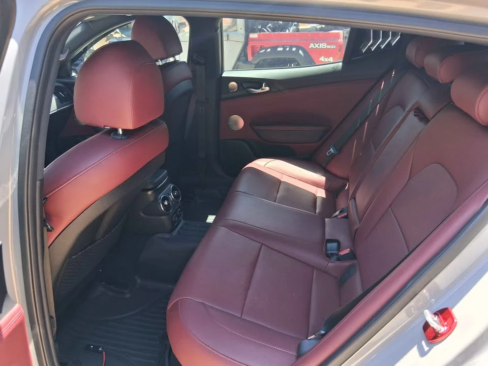 2023 Kia Stinger - Image 4 of 4
