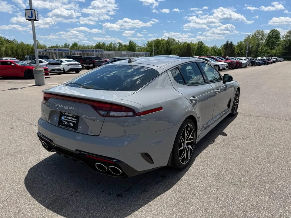 2023 Kia Stinger - Image 4 of 11