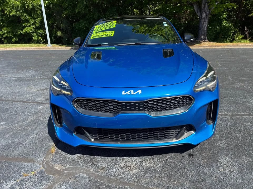 2023 Kia Stinger - Image 2 of 12
