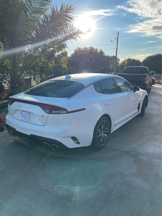 2023 Kia Stinger - Image 4 of 11
