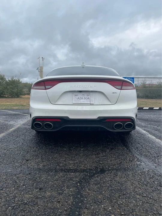 2023 Kia Stinger - Image 5 of 11