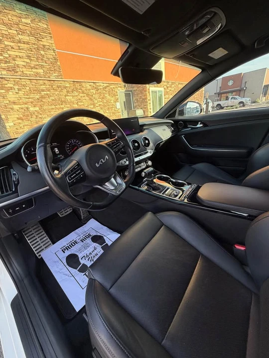 2023 Kia Stinger GT - Image 6 of 11