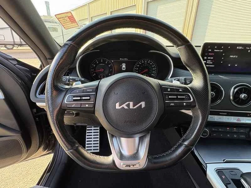2023 Kia Stinger GT - Image 8 of 16