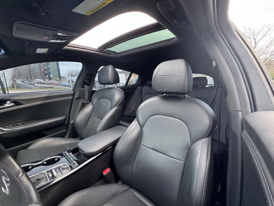 2023 Kia Stinger GT - Image 10 of 20