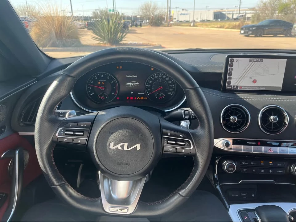 2023 Kia Stinger GT - Image 6 of 7