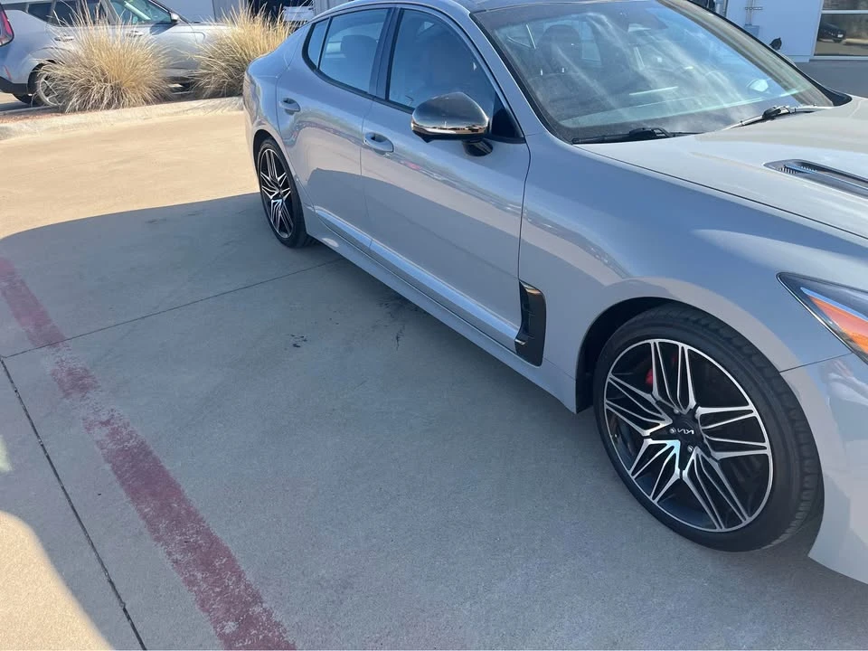 2023 Kia Stinger GT - Image 4 of 7