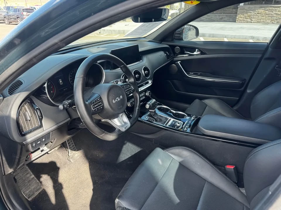 2023 Kia Stinger GT - Image 7 of 8