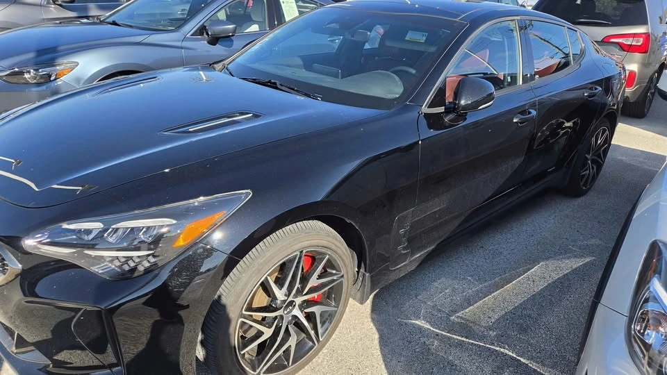 2023 Kia Stinger GT - Image 2 of 4