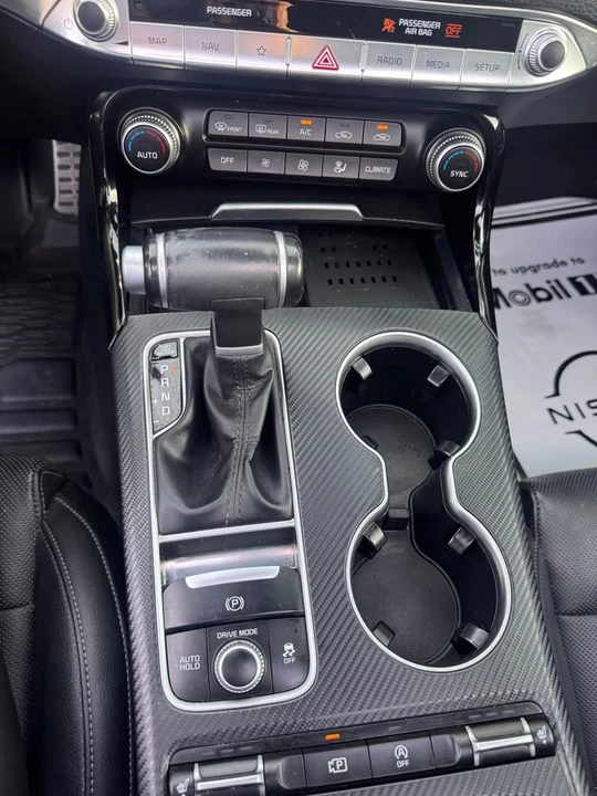 2023 Kia Stinger GT - Image 19 of 20
