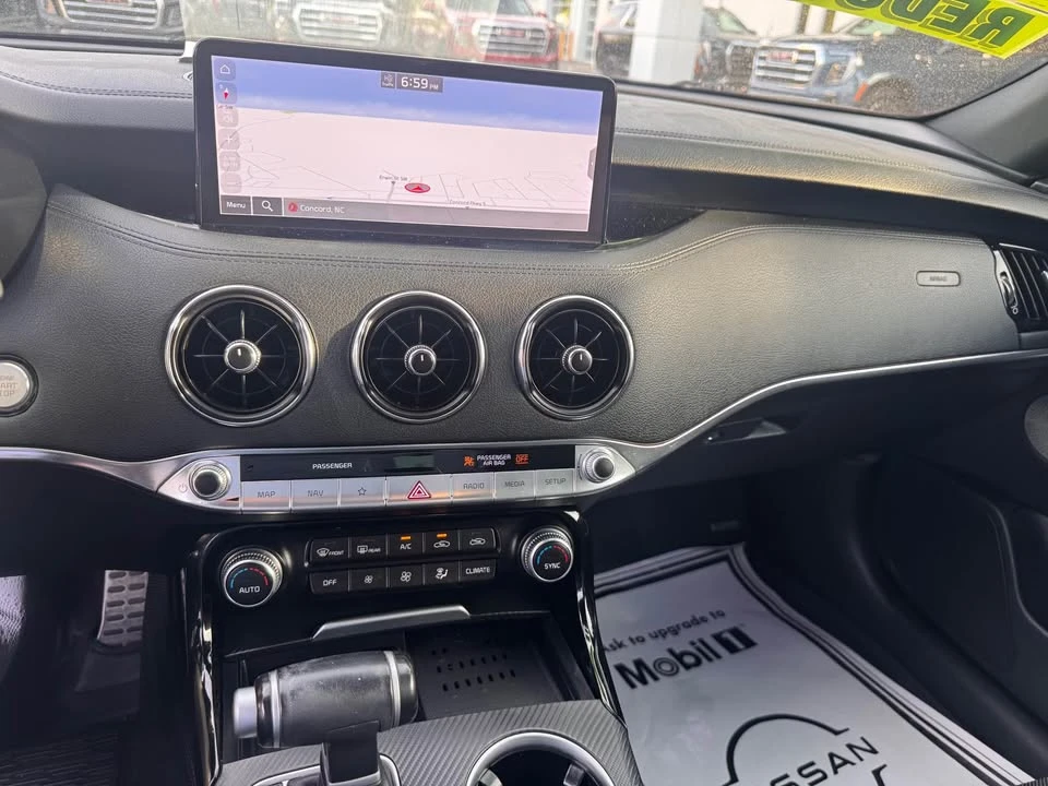 2023 Kia Stinger GT - Image 9 of 20