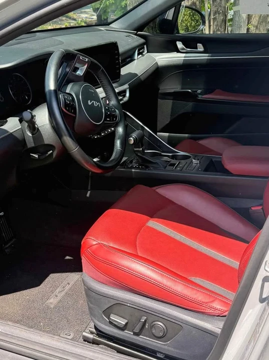 2023 Kia Stinger GT - Image 7 of 8