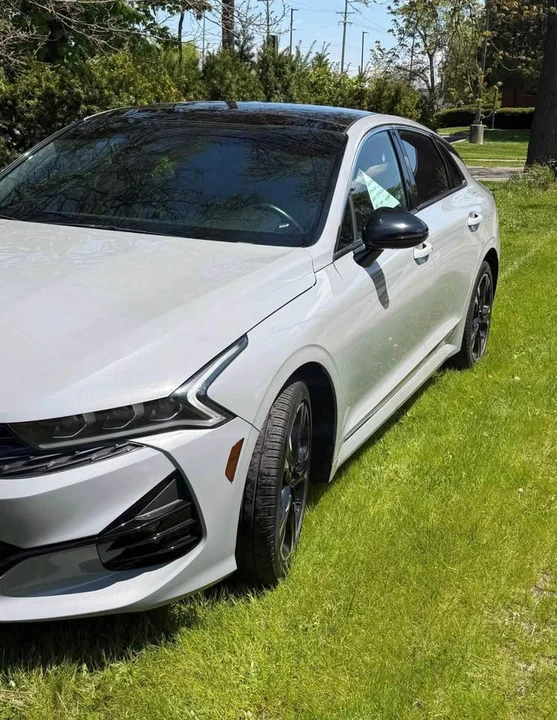 2023 Kia Stinger GT - Image 2 of 8