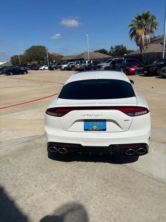 2023 Kia Stinger - Image 4 of 9