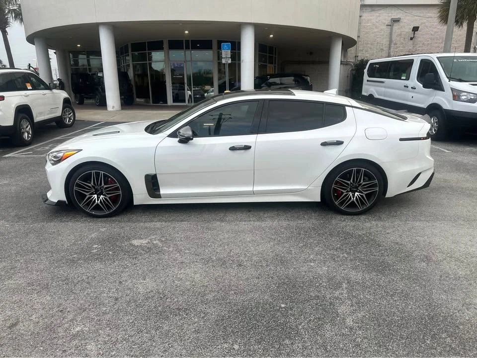 2023 Kia Stinger GT - Image 2 of 11
