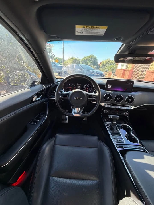 2023 Kia Stinger GT - Image 11 of 15