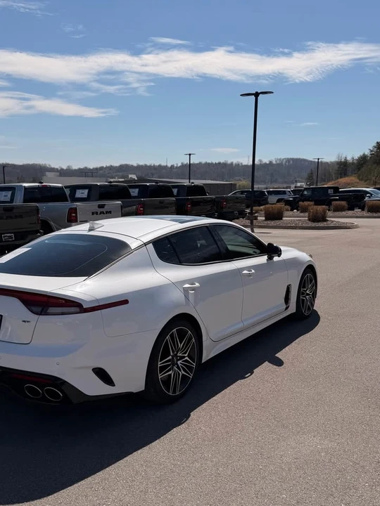 2023 Kia Stinger GT - Image 5 of 13
