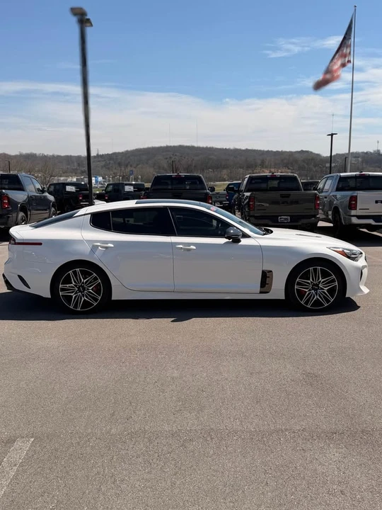 2023 Kia Stinger GT - Image 4 of 13