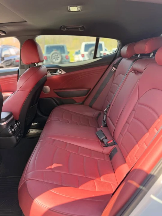 2023 Kia Stinger GT - Image 12 of 13