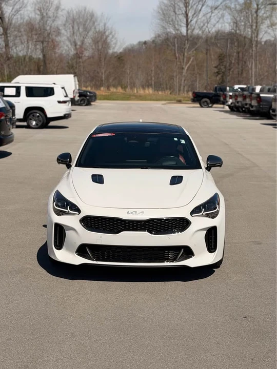 2023 Kia Stinger GT - Image 2 of 13