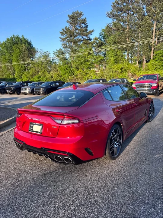 2023 Kia Stinger GT - Image 2 of 7