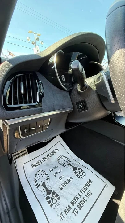 2023 Kia Stinger GT - Image 9 of 18