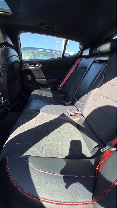 2023 Kia Stinger GT - Image 16 of 18