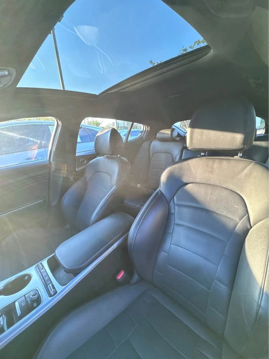 2023 Kia Stinger GT - Image 5 of 7