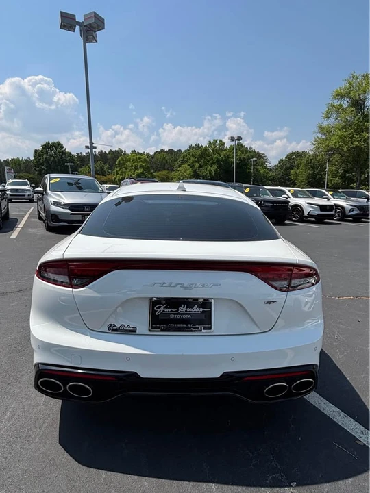2023 Kia Stinger GT - Image 4 of 17