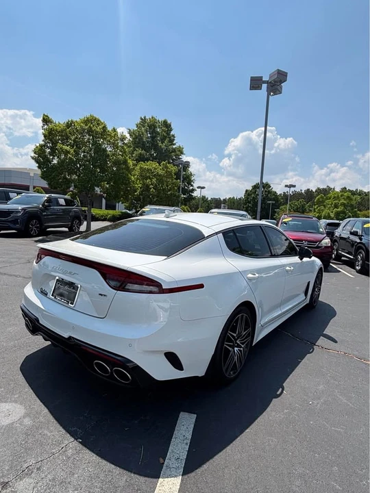 2023 Kia Stinger GT - Image 3 of 17