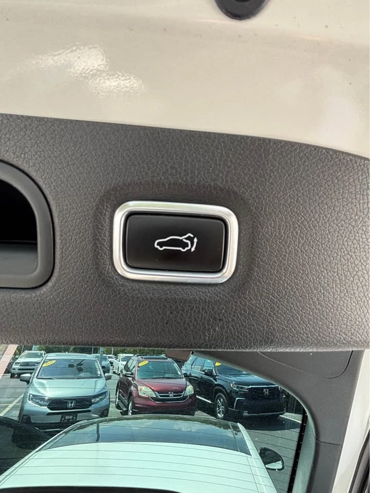 2023 Kia Stinger GT - Image 17 of 17