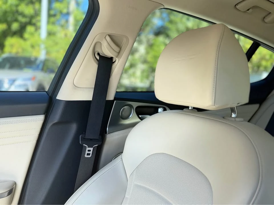 2023 Kia Stinger GT - Image 19 of 20