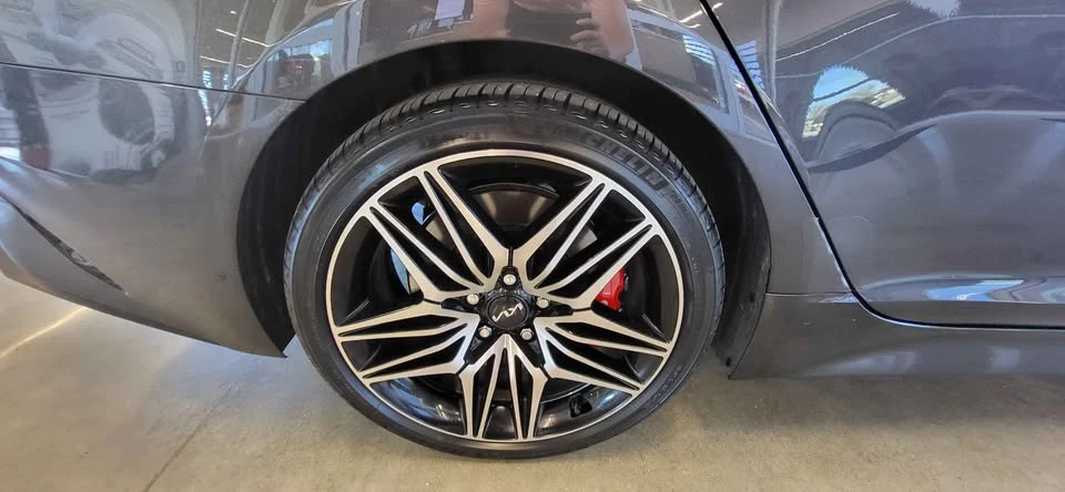 2023 Kia Stinger GT - Image 7 of 13