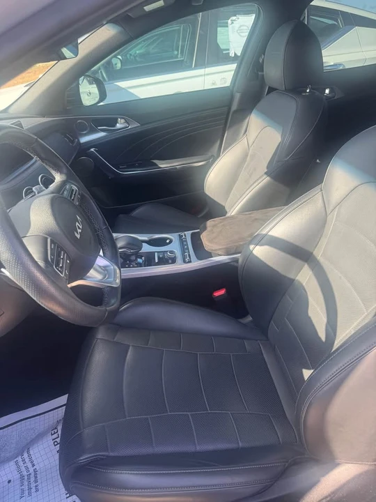 2023 Kia Stinger GT - Image 6 of 9