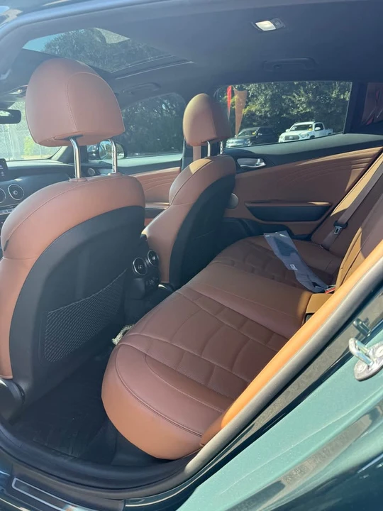 2023 Kia Stinger GT - Image 14 of 16
