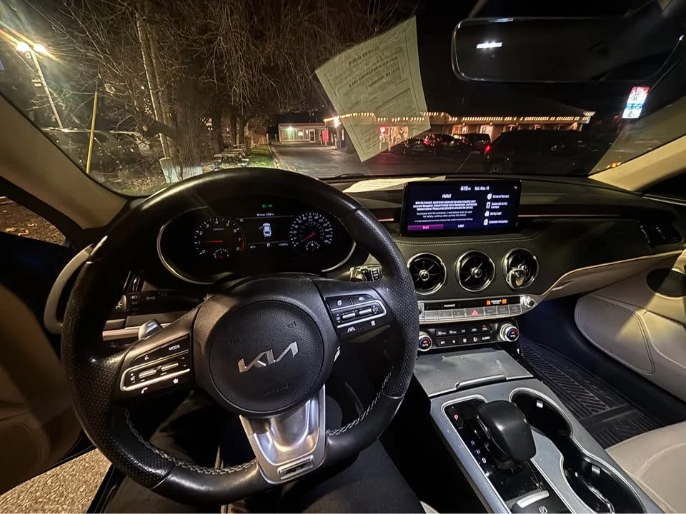 2023 Kia Stinger GT - Image 7 of 8