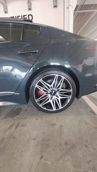 2023 Kia Stinger GT - Image 2 of 11