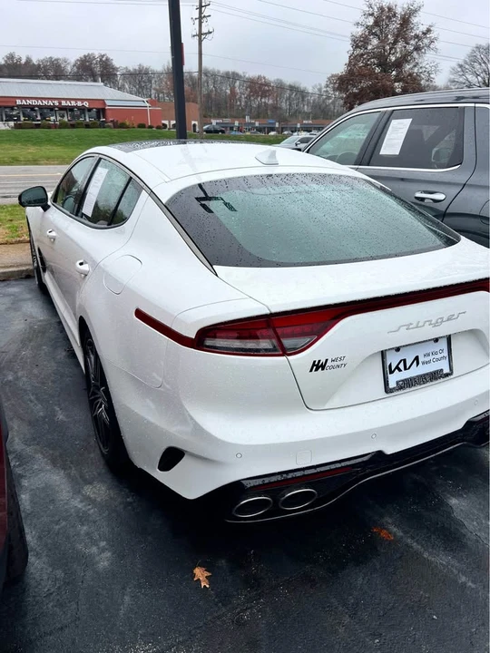 2023 Kia Stinger GT - Image 6 of 9